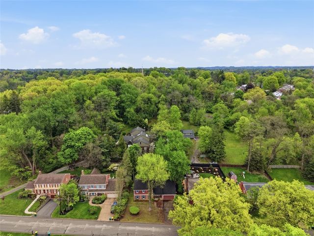 224 Thornberry Drive, Churchill Boro, PA 15235