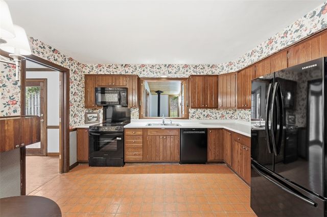 224 Thornberry Drive, Churchill Boro, PA 15235
