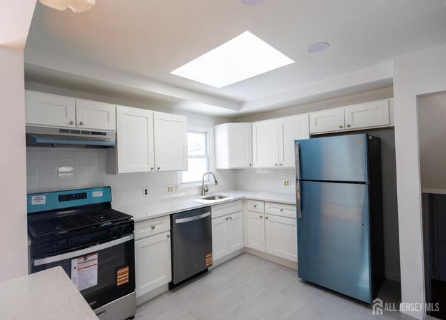 9 Bernath Street, Carteret, NJ 07008