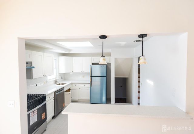 9 Bernath Street, Carteret, NJ 07008