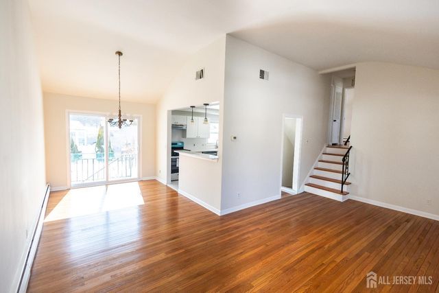 9 Bernath Street, Carteret, NJ 07008