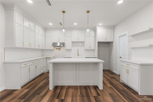 4326 Casamigos Street, Harlingen, TX 78550