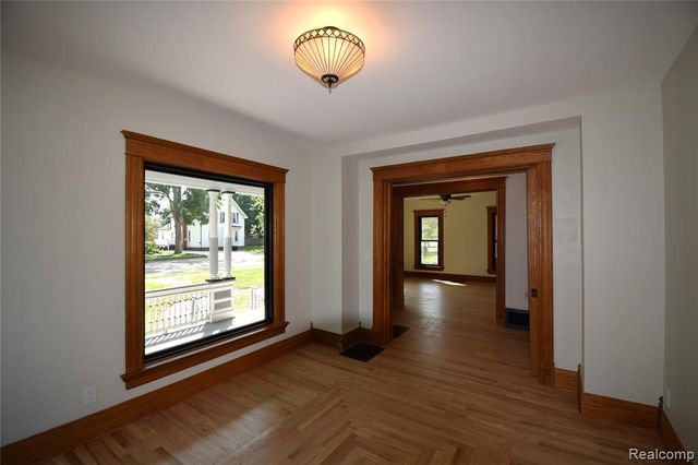 45669 Cass Avenue, Utica, MI 48317