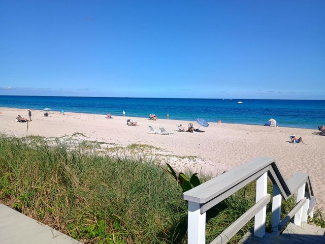 5505 N OCEAN Boulevard N 6-206, Ocean Ridge, FL 33435