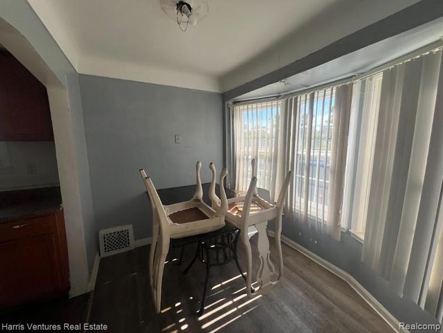 12088 Archdale Street, Detroit, MI 48227