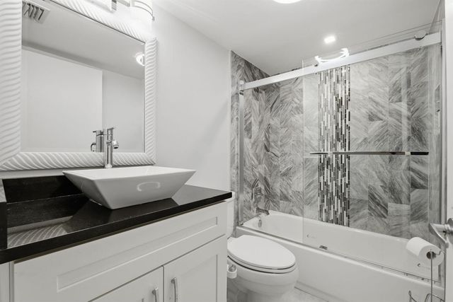 13811 Oneida Drive F2, Delray Beach, FL 33446