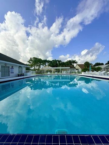 13811 Oneida Drive F2, Delray Beach, FL 33446