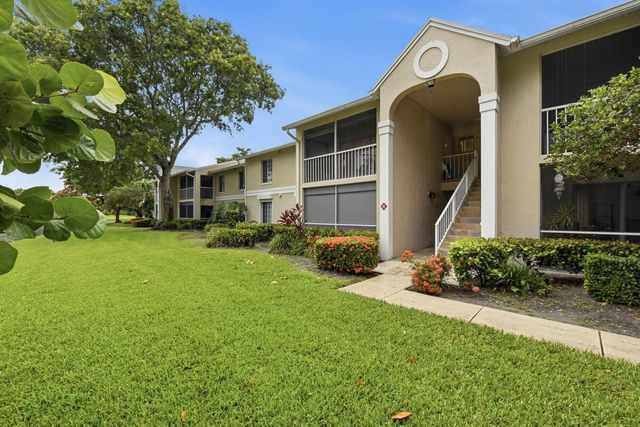 13811 Oneida Drive F2, Delray Beach, FL 33446