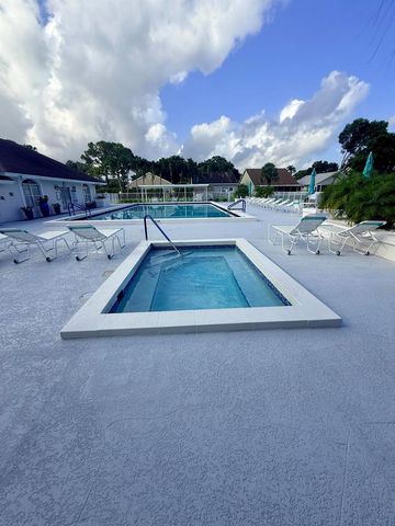 13811 Oneida Drive F2, Delray Beach, FL 33446
