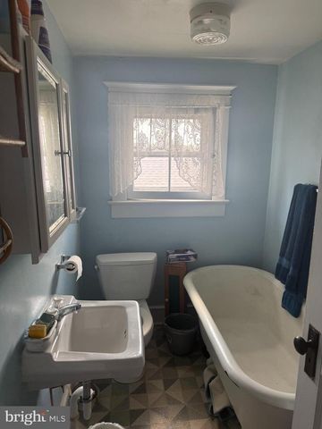 1400 WEST VIRGINIA, Martinsburg, WV 25401
