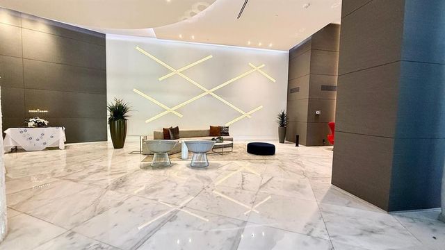 3300 NE 192nd Street 1901, Miami, FL 33180