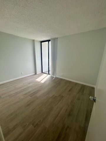 3300 NE 192nd Street 1901, Miami, FL 33180