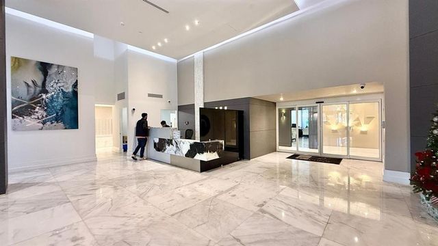 3300 NE 192nd Street 1901, Miami, FL 33180