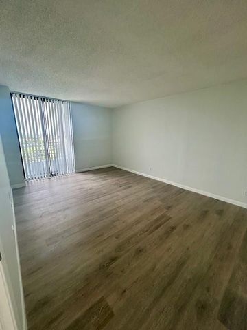 3300 NE 192nd Street 1901, Miami, FL 33180