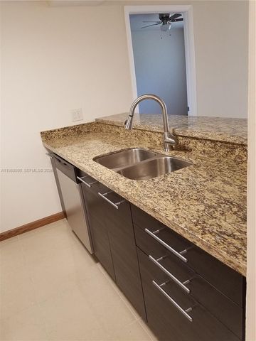 8180 Geneva Ct 428, Doral, FL 33166