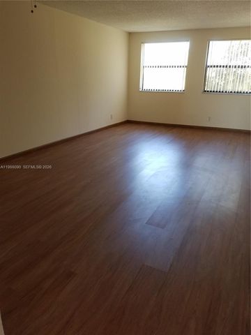 8180 Geneva Ct 428, Doral, FL 33166