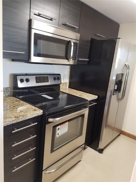 8180 Geneva Ct 428, Doral, FL 33166