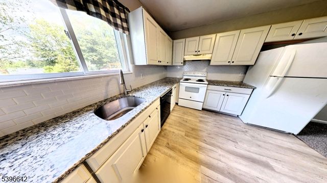 384 Lake Shore South A, Montague Twp., NJ 07827
