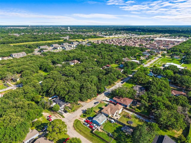 3016 Deep Well Road, Balch Springs, TX 75180