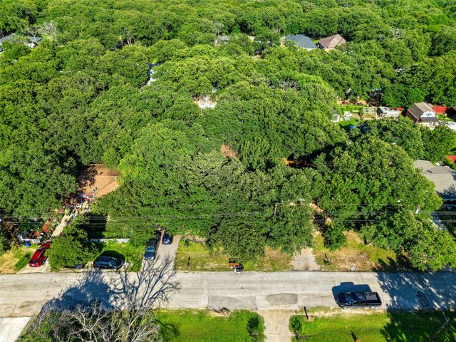 3016 Deep Well Road, Balch Springs, TX 75180
