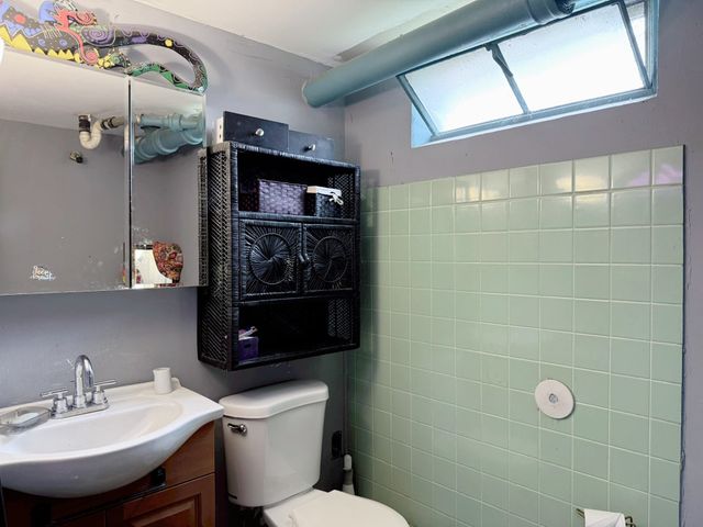 247 S Jewett Street, Manchester, NH 03103
