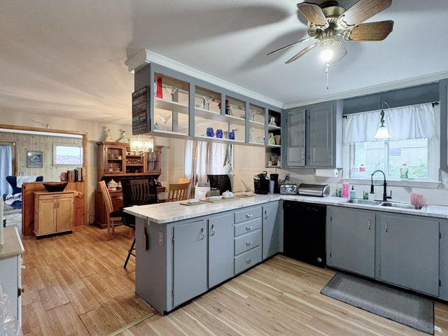 247 S Jewett Street, Manchester, NH 03103