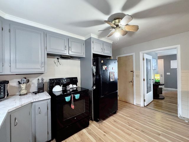 247 S Jewett Street, Manchester, NH 03103