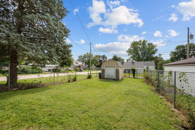 828 10th Street, Bettendorf, IA 52722