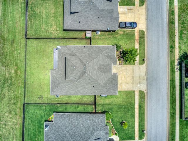18633 Groveton Boulevard, Edmond, OK 73012
