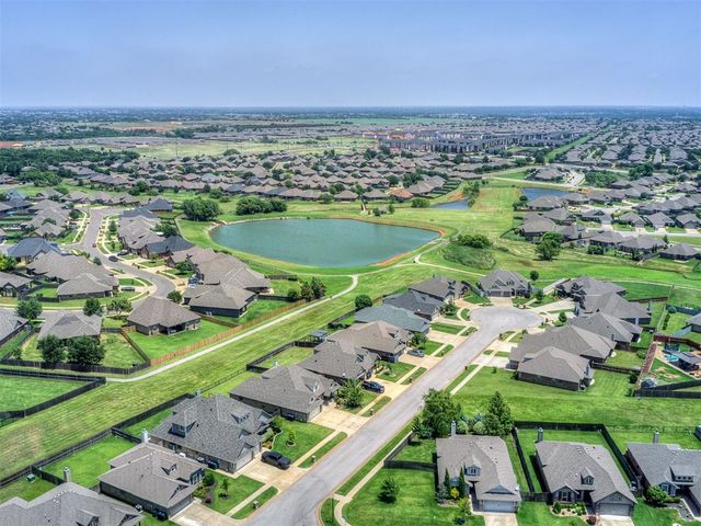 18633 Groveton Boulevard, Edmond, OK 73012