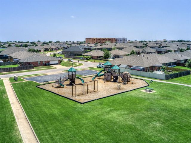 18633 Groveton Boulevard, Edmond, OK 73012