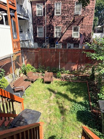176 West Sixth St. 1, Boston, MA 02127