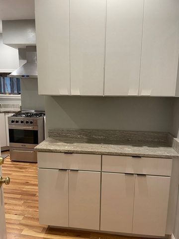 176 West Sixth St. 1, Boston, MA 02127