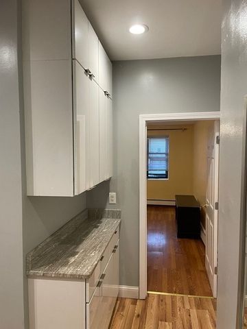 176 West Sixth St. 1, Boston, MA 02127