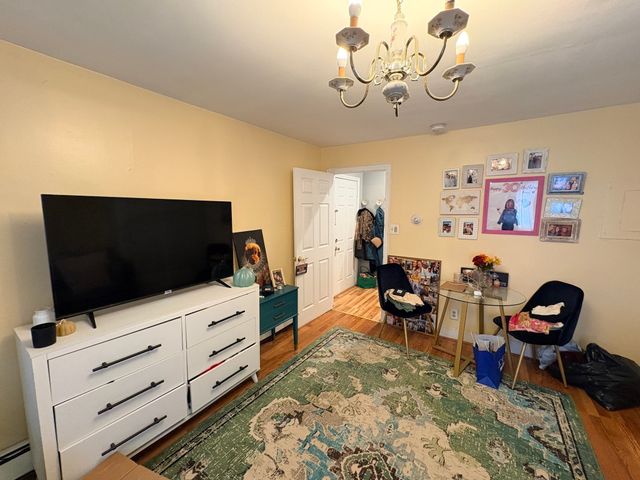 176 West Sixth St. 1, Boston, MA 02127
