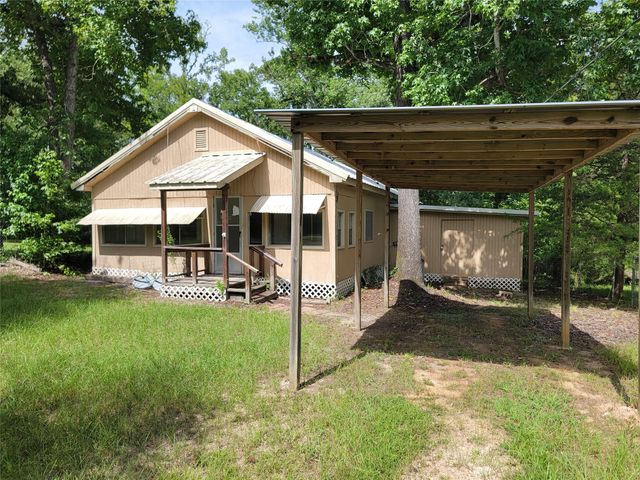 156 White Oak Circle, Trinity, TX 75862
