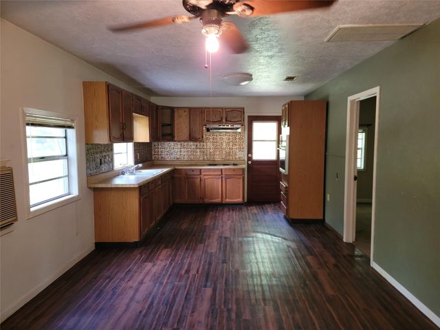 156 White Oak Circle, Trinity, TX 75862