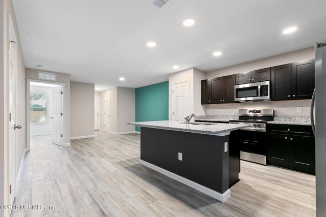 8822 EATON Avenue, Jacksonville, FL 32211