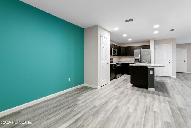 8822 EATON Avenue, Jacksonville, FL 32211