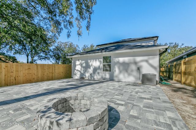 8822 EATON Avenue, Jacksonville, FL 32211