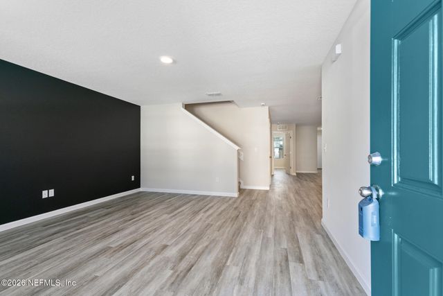 8822 EATON Avenue, Jacksonville, FL 32211