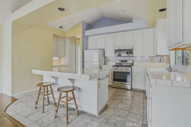 1142 Tulip Court, San Luis Obispo, CA 93401