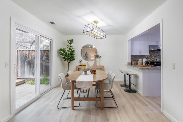 1332 Casa Court, Santa Clara, CA 95051