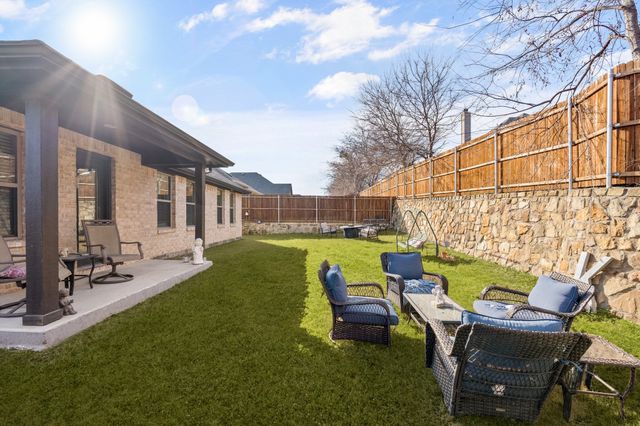 309 Ridge Drive, Justin, TX 76247