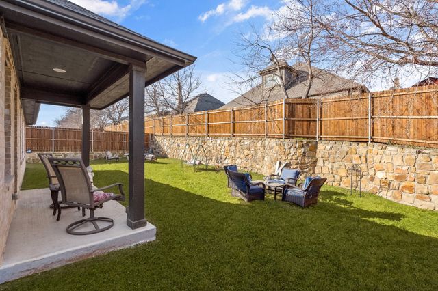 309 Ridge Drive, Justin, TX 76247