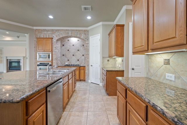 6119 Peachtree Hill Court, Kingwood, TX 77345