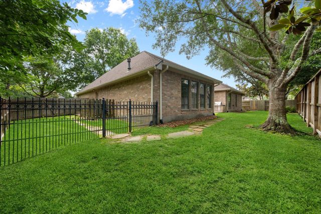 6119 Peachtree Hill Court, Kingwood, TX 77345