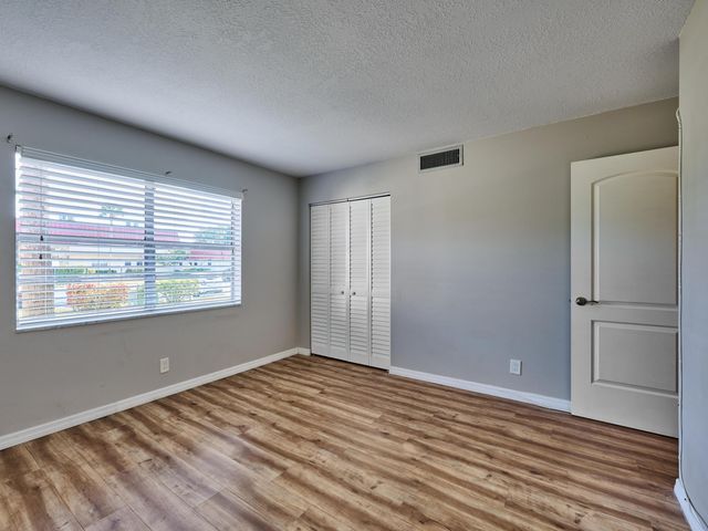 12021 W Greenway Drive 105, Royal Palm Beach, FL 33411