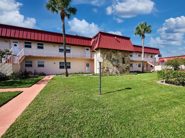 12021 W Greenway Drive 105, Royal Palm Beach, FL 33411