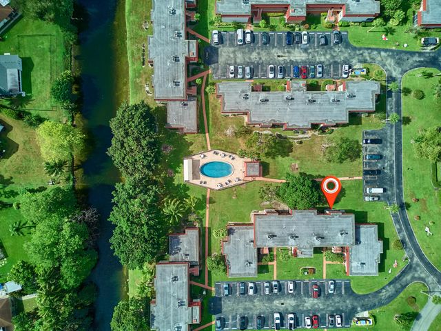 12021 W Greenway Drive 105, Royal Palm Beach, FL 33411